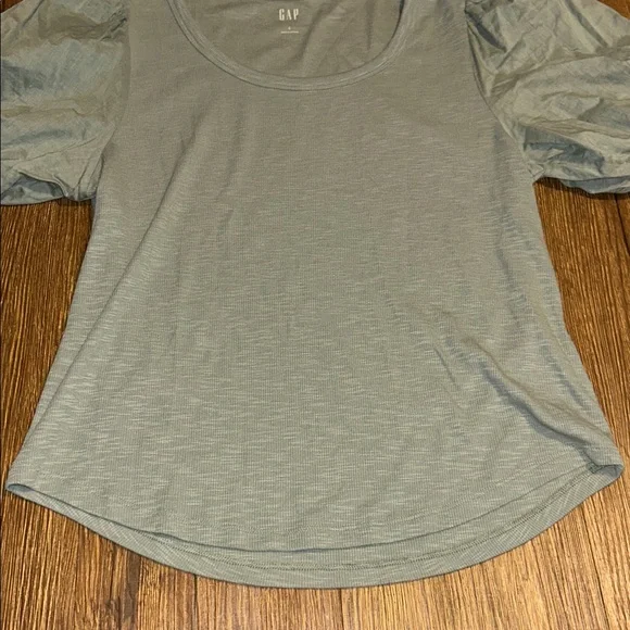 GAP Women's Light Green Puff Sleeve Tee - Picture 4 of 6